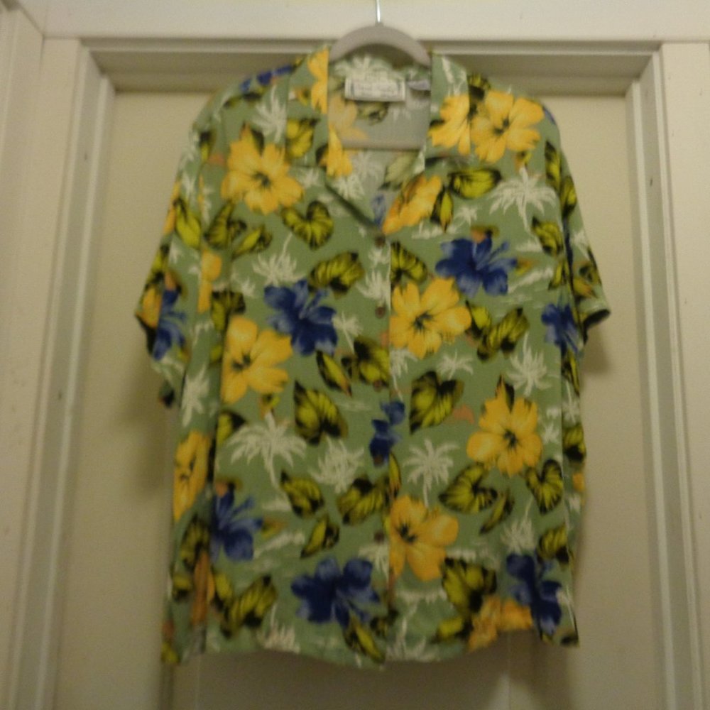COCONUT GIRL  ISLANDCORE VINTAGE SARAH BENTLEY HAWAIIAN STYLE RAYON BLOUSE 2 X